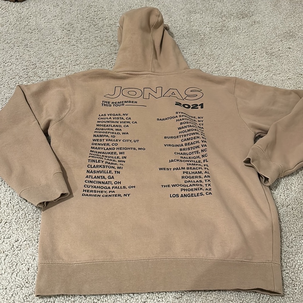 Jonas Brothers Remember This Tour 2021 Merch Sweatshirt Hoodie - Picture 3 of 5